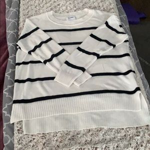 NWOT OLD NAVY PULLOVER